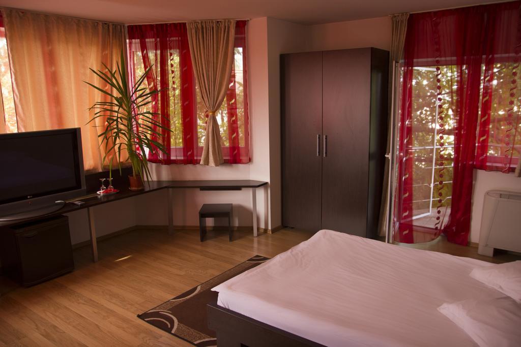 יאשי Villa Grande חדר תמונה
