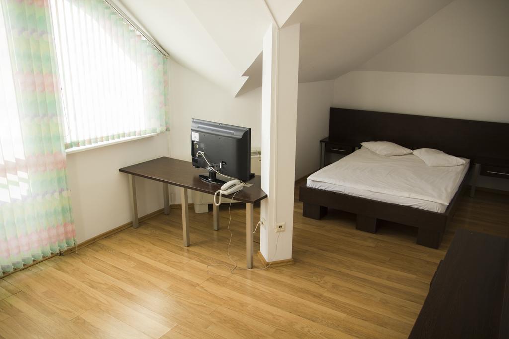 יאשי Villa Grande חדר תמונה
