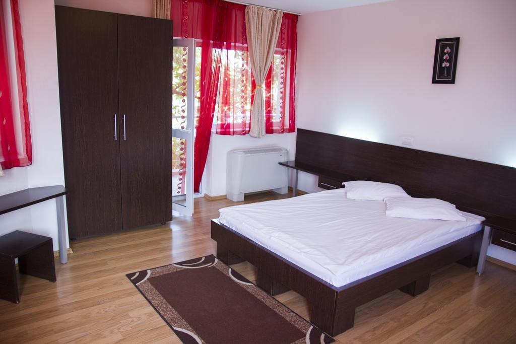 יאשי Villa Grande חדר תמונה